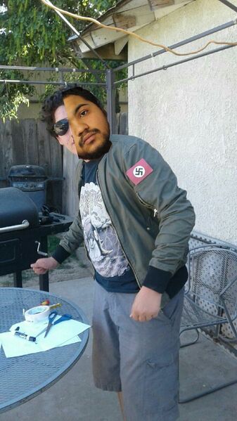 File:Photostudio 1507950432161.jpg